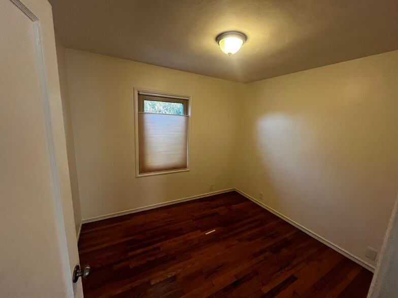 Building Photo - 2727 Gaynor Ave