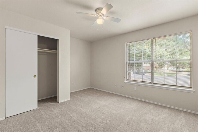 Building Photo - 8731 Minot Cir