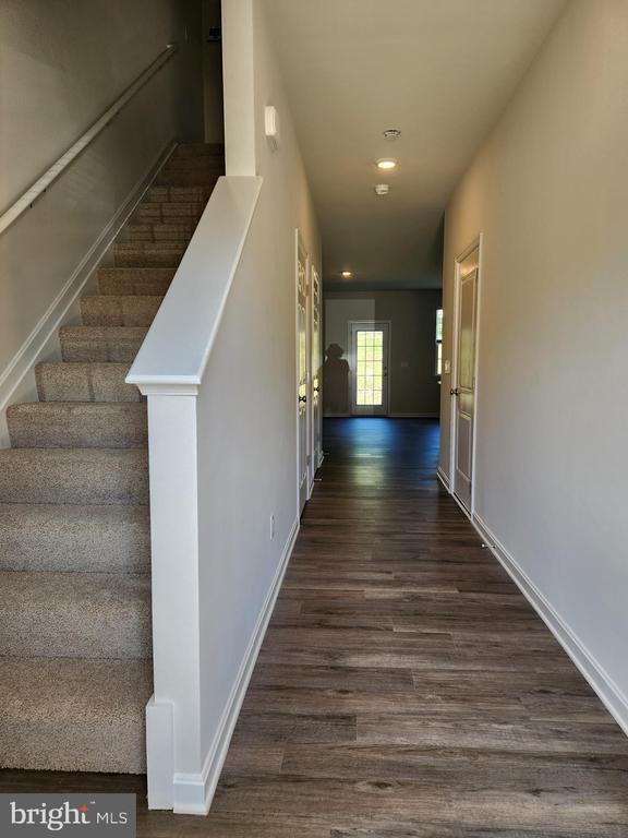 Primary Photo - 115 Rae Ct