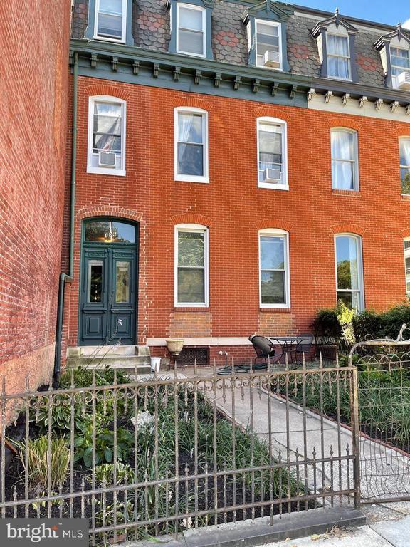 Building Photo - 106 S Patterson Park Ave