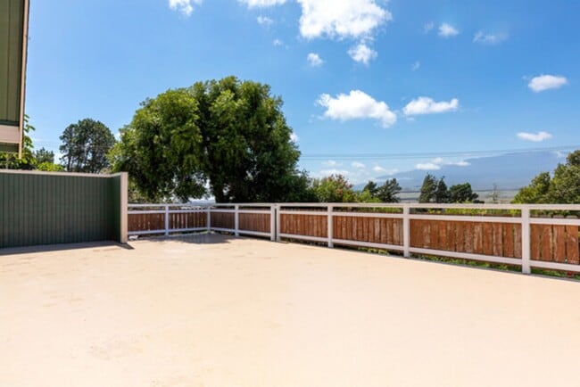 Building Photo - 64-660 Puu Olu Place