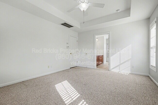 Building Photo - 14633 Provence Ln