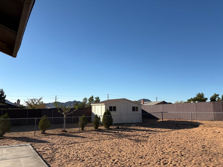 Building Photo - 22578 El Centro Rd