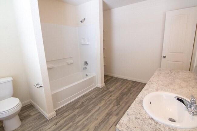 Building Photo - 8715 Tesoro Hills