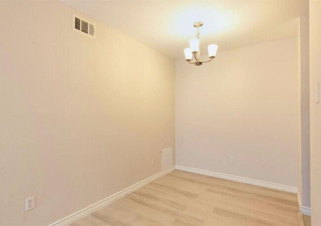 Building Photo - 7950 N Stadium Dr