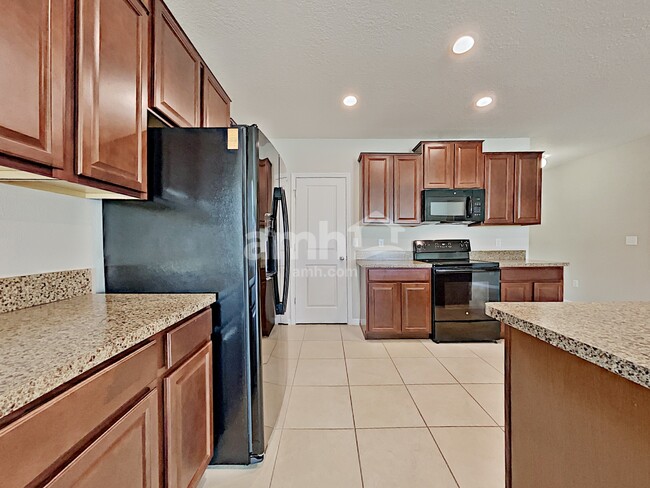 Building Photo - 214 English Heritage Pl