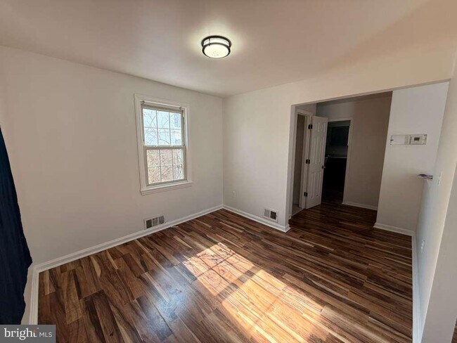 Building Photo - 9722 51st Ave