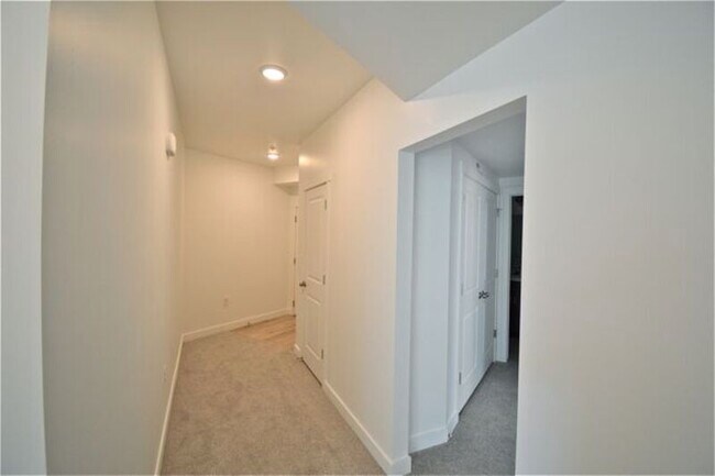 Building Photo - 8373 Iris Lumi Ln