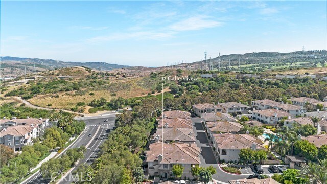 Building Photo - 12 Calle Viveza