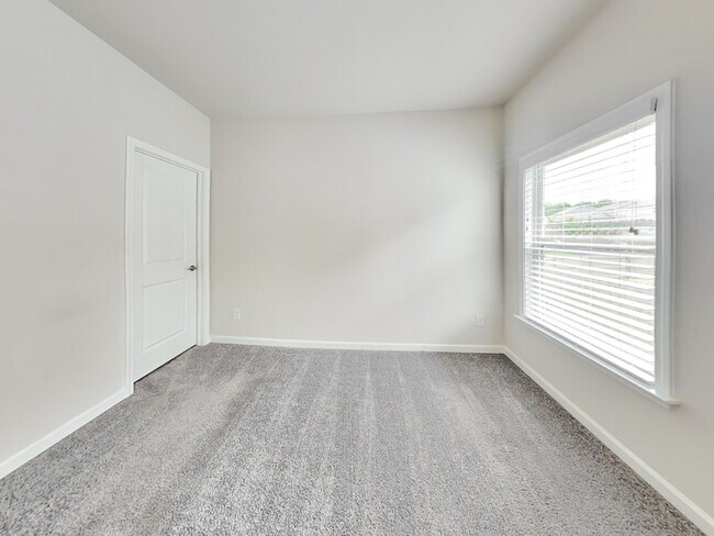 Building Photo - 5940 Stargazer Way