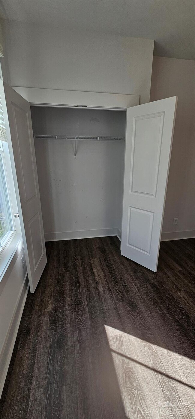 Building Photo - 3912 Ironwood St