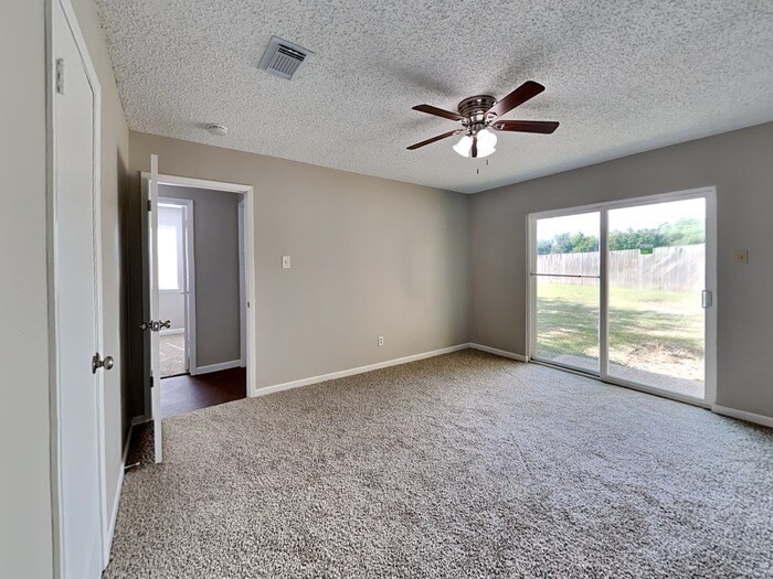 Building Photo - 17720 Northhagen Dr