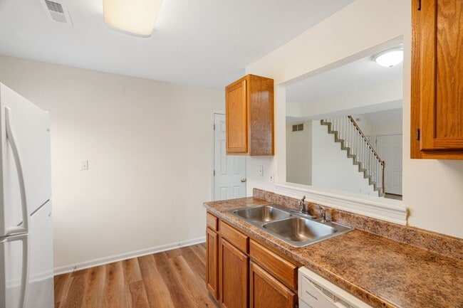 Building Photo - 3509-3511-3511 La Mesa Dr