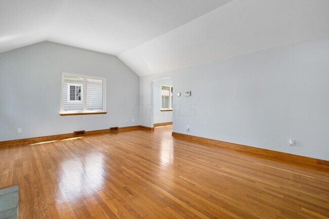 Building Photo - 115 E Dominion Blvd