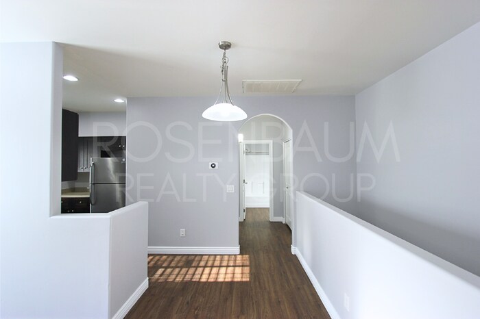 Building Photo - 854 S San Marcos Dr