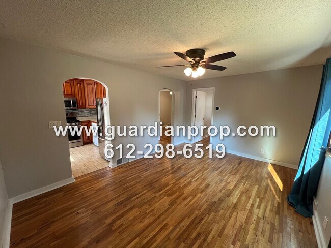 Building Photo - Mounds View House Available Now, Updated K...