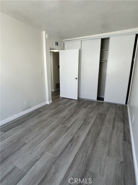 Building Photo - 400 S Garfield Ave