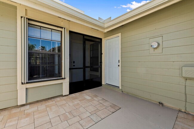 Building Photo - 1431 SE Berwick Ct