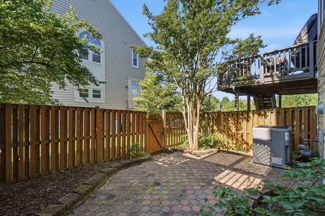 Building Photo - This is Northern Virginia living at its finest—offering the charm of a neighborhood community wit...