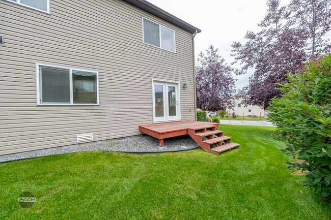 Building Photo - 11827 Falklands Dr