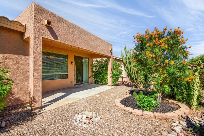 Building Photo - 42607 W Constellation Dr