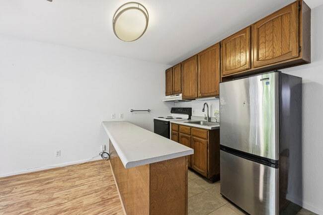 Building Photo - Kihei Manor