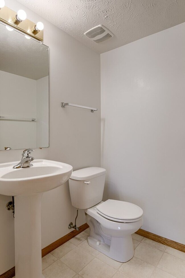 Building Photo - 7261-7265 Dorchester