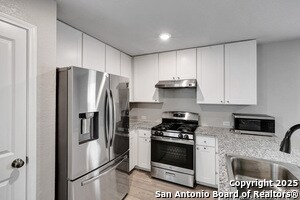 Building Photo - 6448 Cotton Ridge