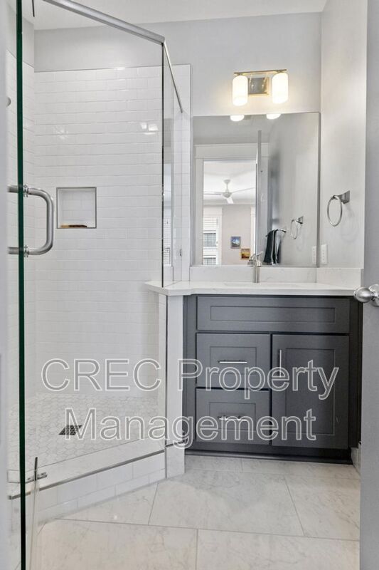 Building Photo - 3 1/2 Maranda Holmes St