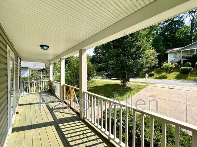 Building Photo - 130 Warren Haynes Dr