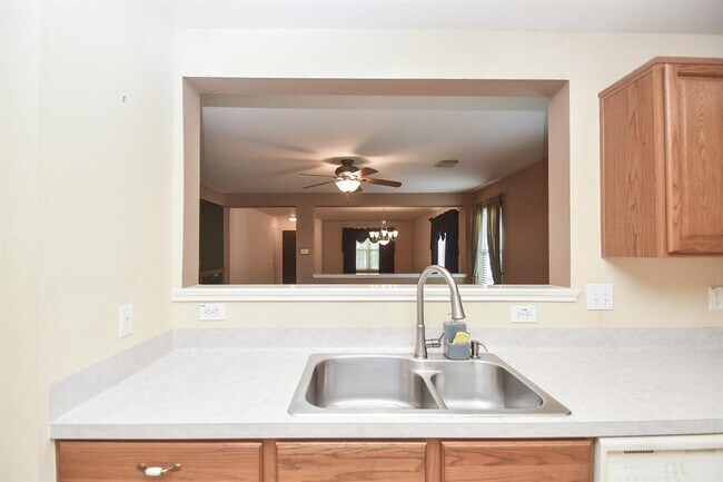 Building Photo - 16211 Cole Bridge Ln