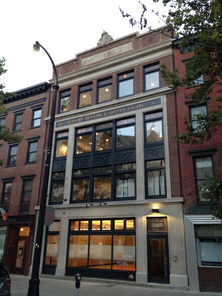 Live in Downtown Albany's most exclusive Building - Liberty Lofts. 1600 sq ft of living space, large - 374 Broadway