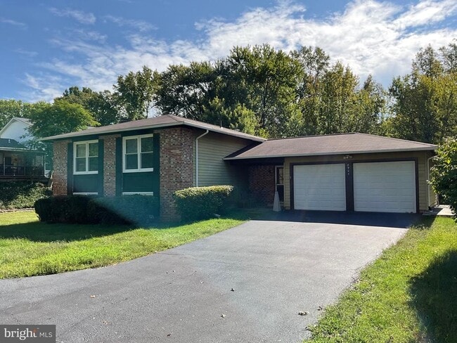 Building Photo - 8904 Grass Valley Ct