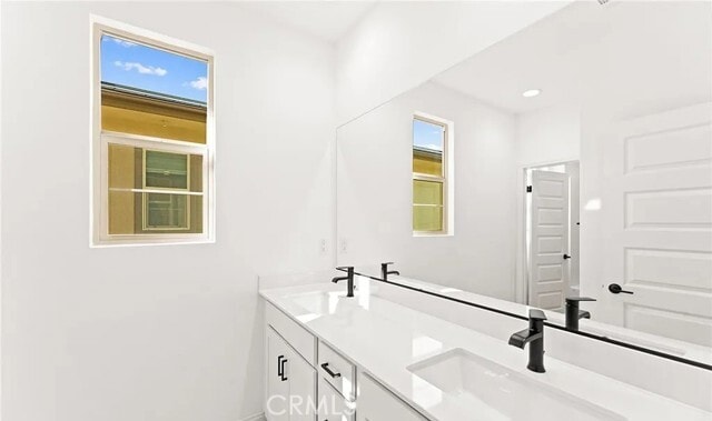 Building Photo - 851 Cornelia Wy