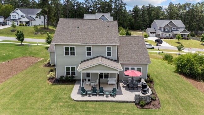 Building Photo - 130 Amelia Dr