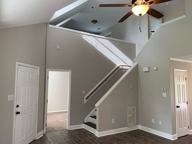 Building Photo - Pretty Home, Featuring 1st Floor Master Su...