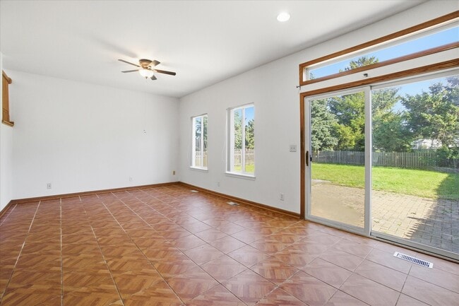 Building Photo - 22206 W Niagara Trail