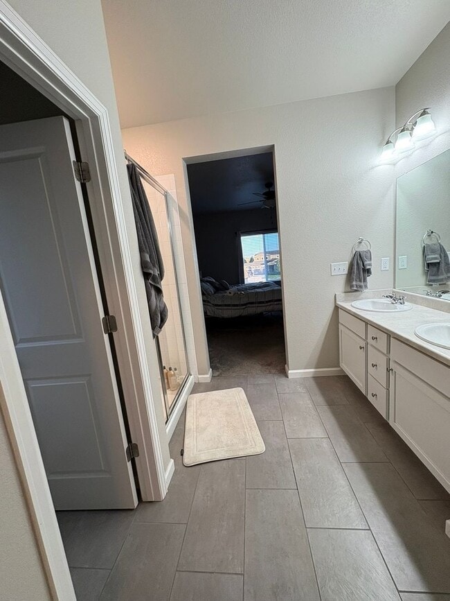 Building Photo - Spacious 4BR House in Fort Lupton