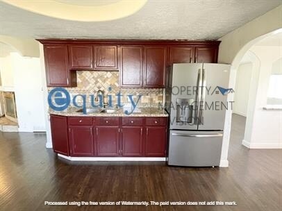 Building Photo - Spacious Taylorsville Home