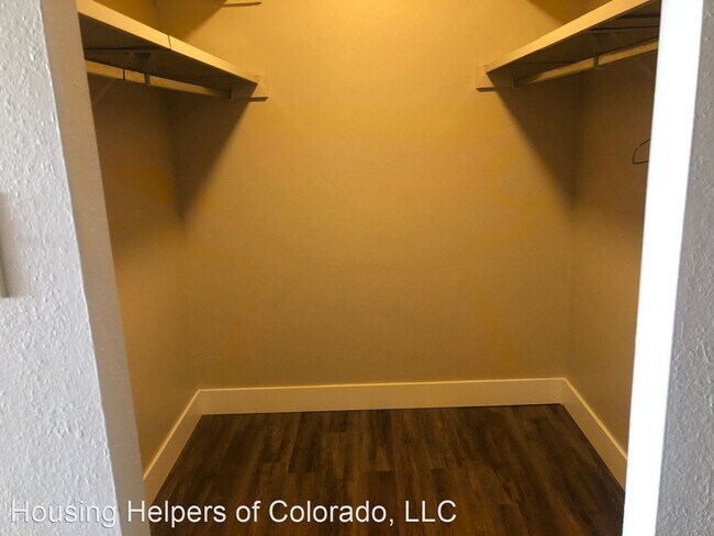 Building Photo - 2 br, 2 bath House - 500 Mohawk Drive #604