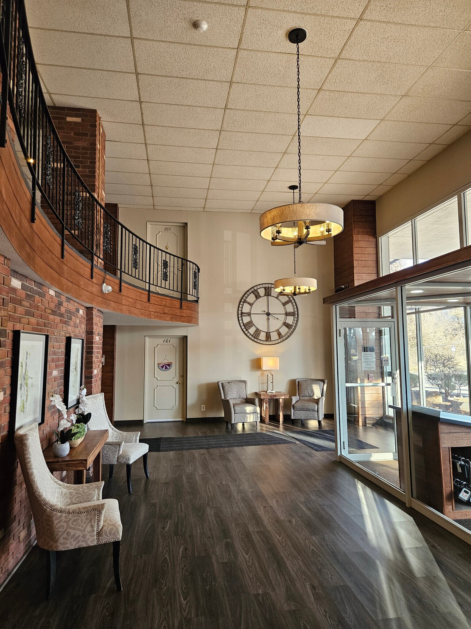 Building Photo - 3675 Clague Rd