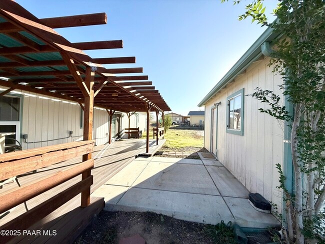 Building Photo - 2125 Jean Rd
