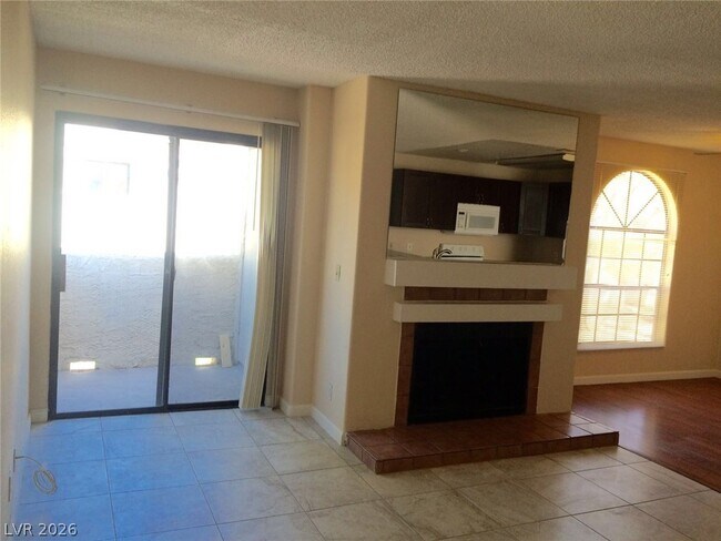 Building Photo - 2979 Juniper Hills Blvd