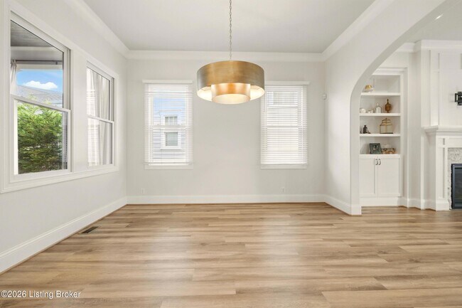 Building Photo - 6218 Mistflower Cir