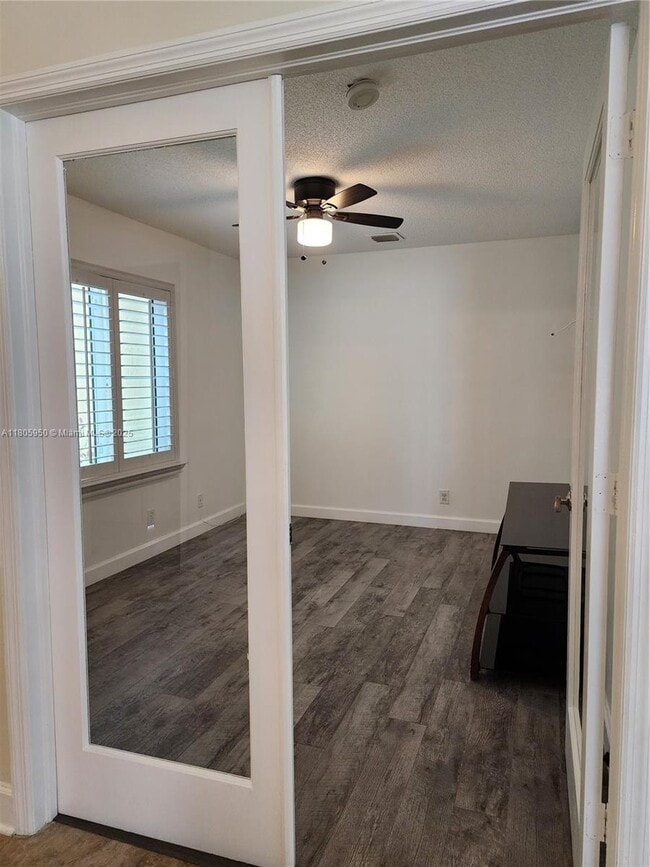 Building Photo - 9871 Red Heart Ln