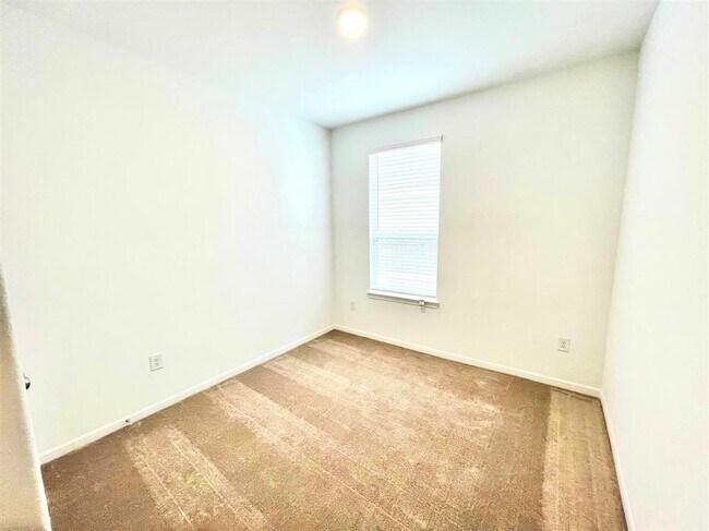 Building Photo - 22627 Bolanzo Ln