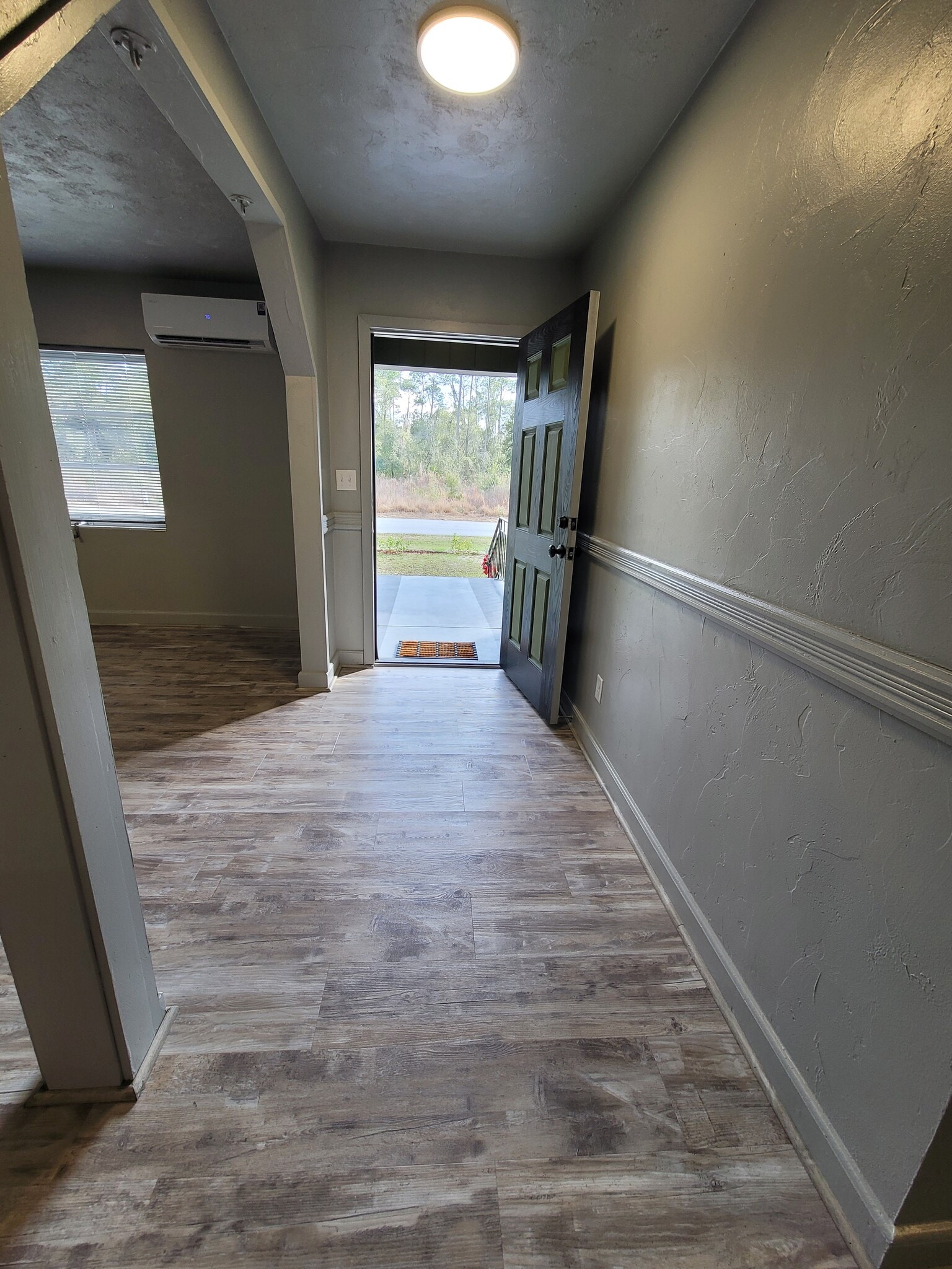 Building Photo - 5321 NE 29th St