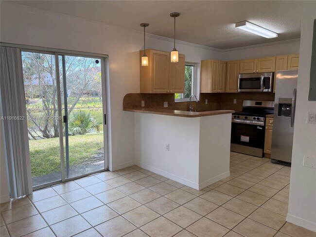 Building Photo - 2199 NW 77th Way