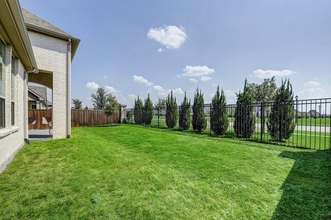 Building Photo - 2361 Glen Heather Ln