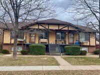 Building Photo - 188 N Pingree Ave